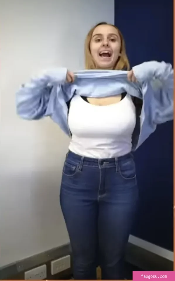 Hannah Witton