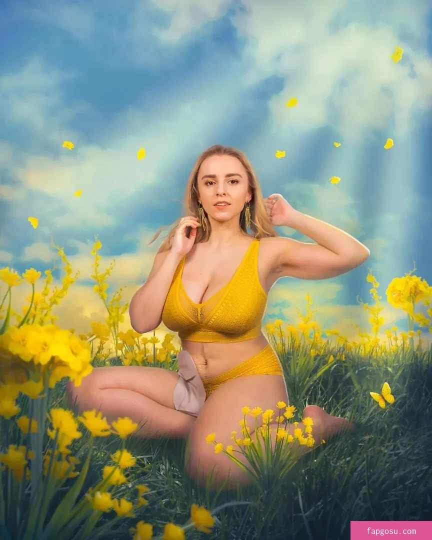 Hannah Witton