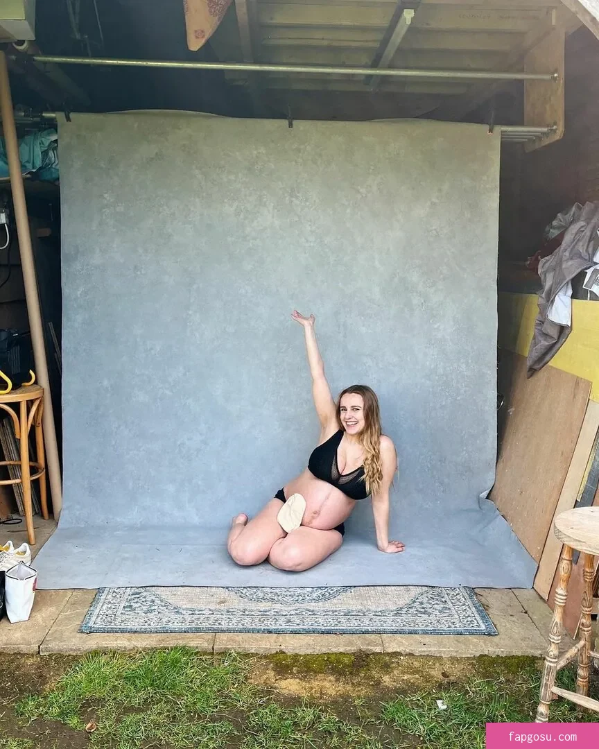 Hannah Witton