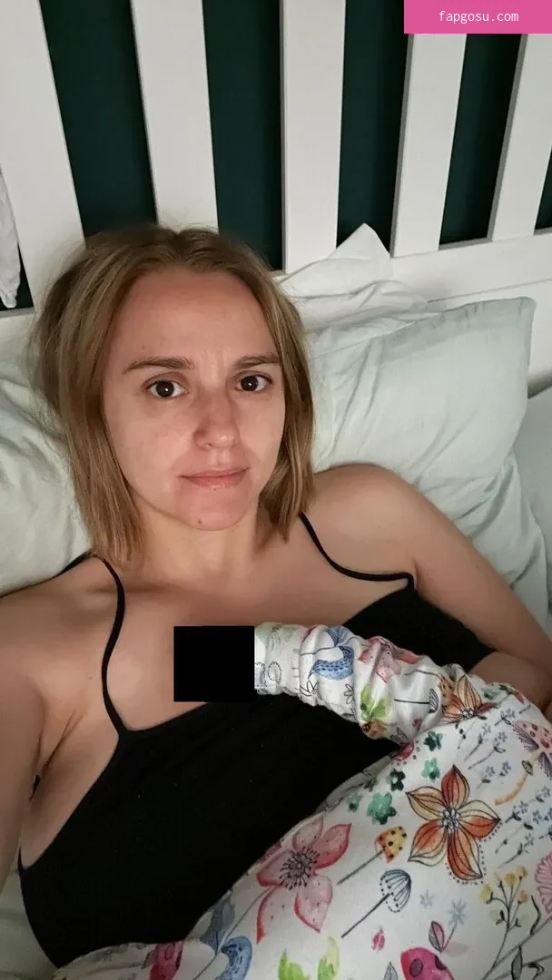 Hannah Witton