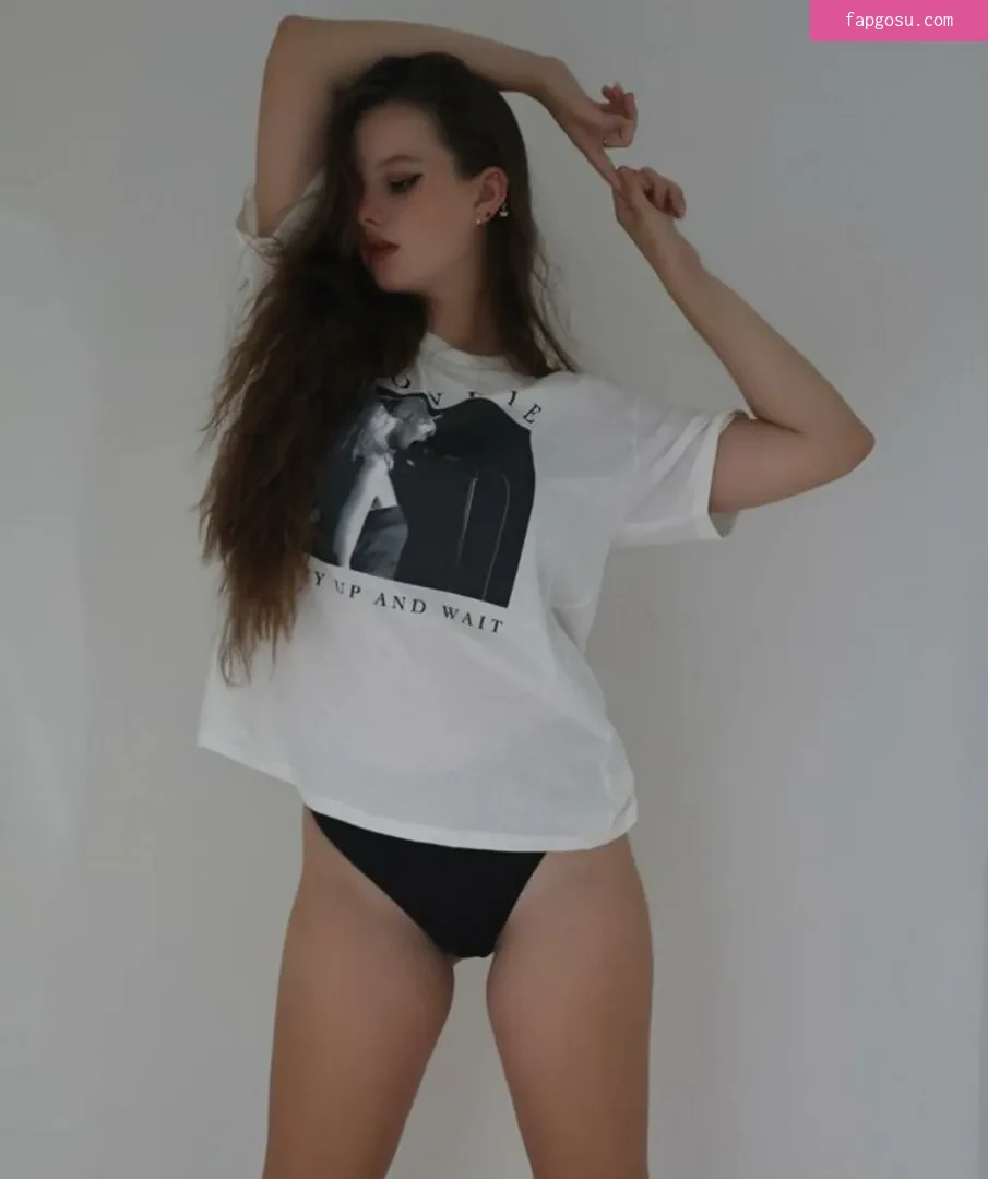 Isabella 110022