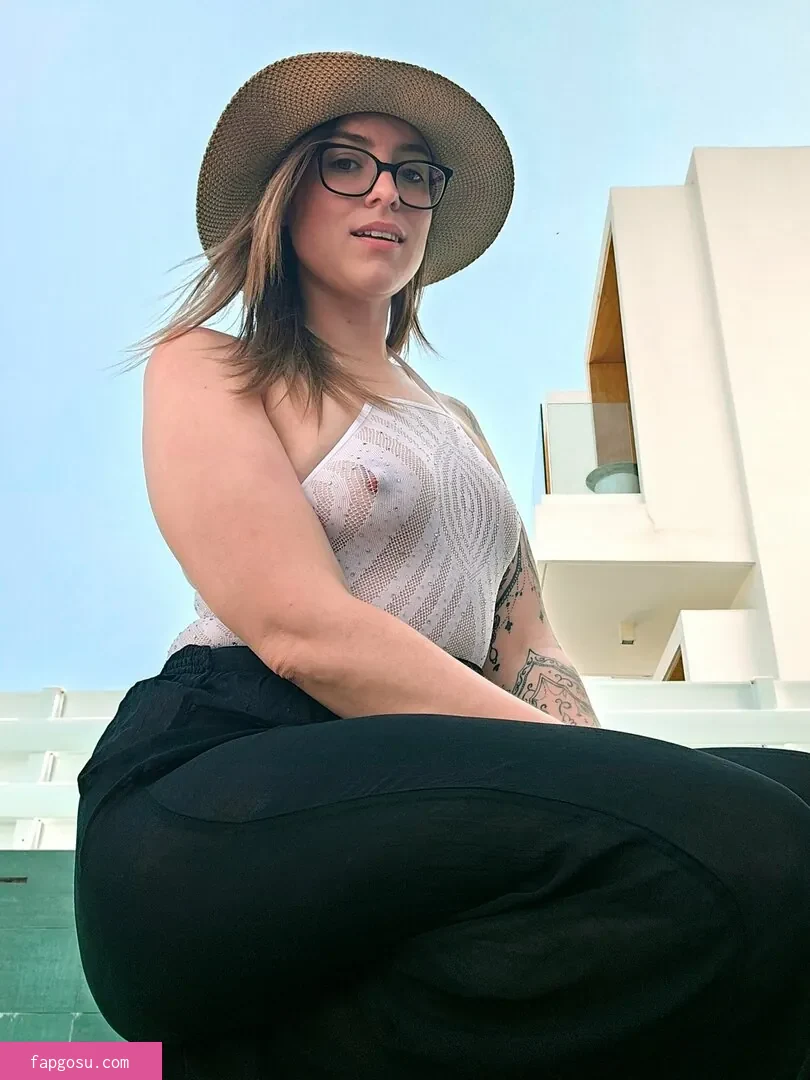 Innocenthotwifexxx - Photo #134