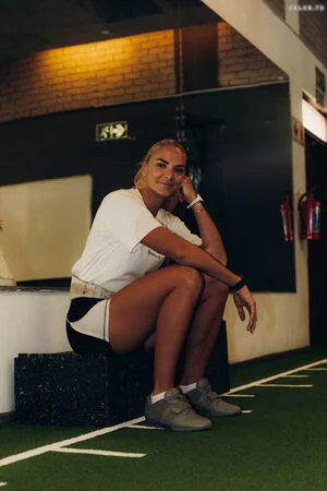 Ivona Dadic content