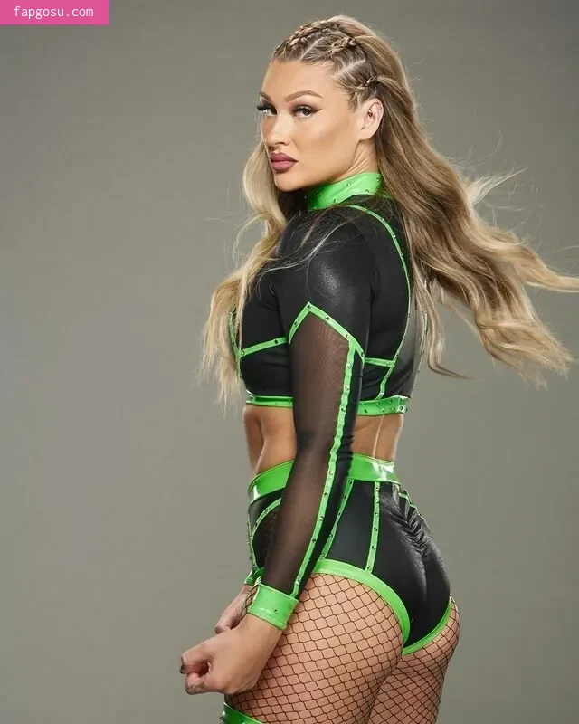 Izzi Dame