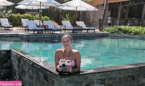 iJustine