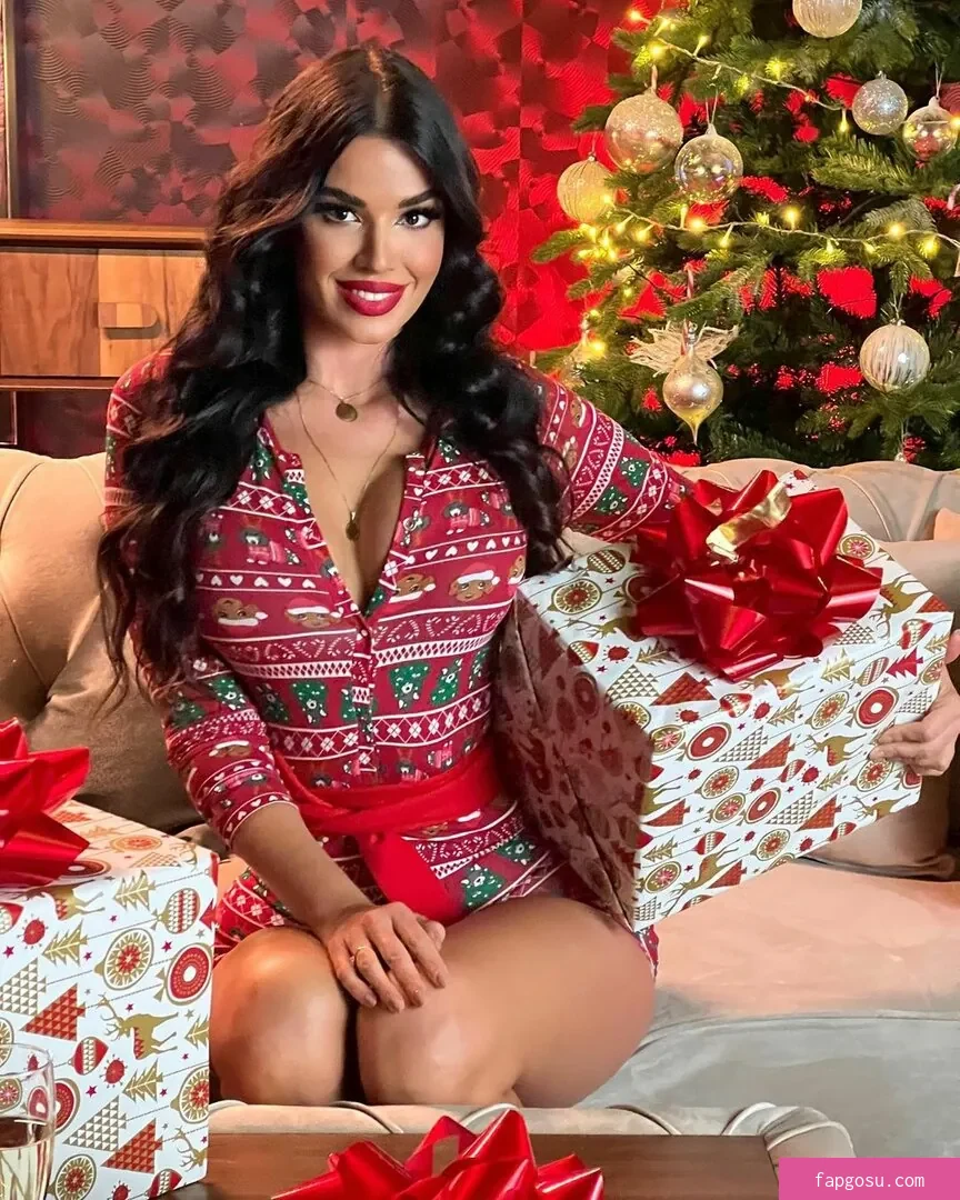 Ivana Knoll