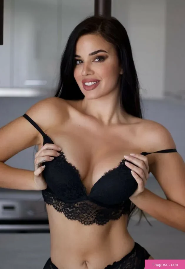 Ivana Knoll