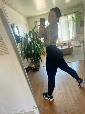 Ivy Lebelle