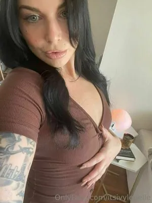 Ivy Lebelle