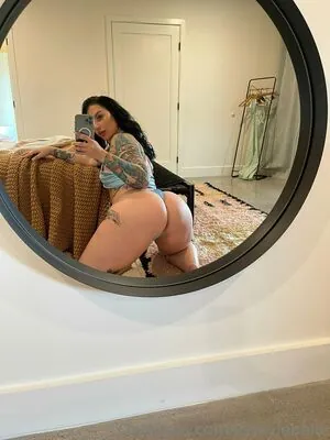 Ivy Lebelle