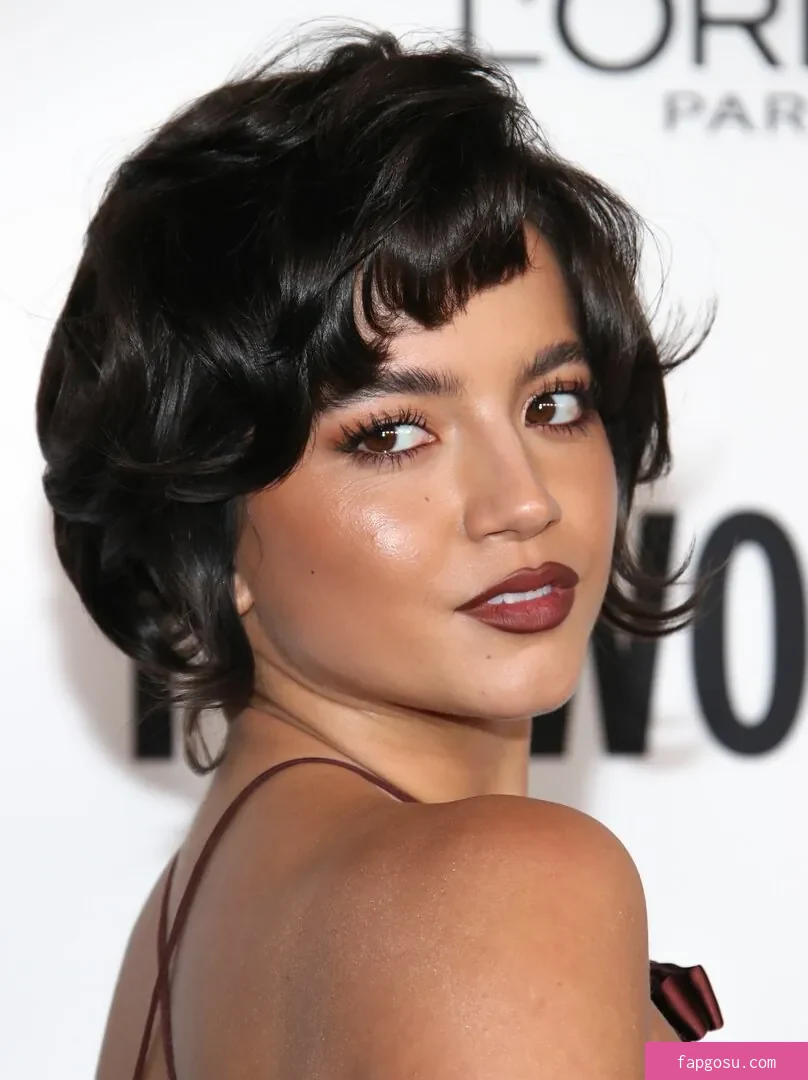 Isabela Merced