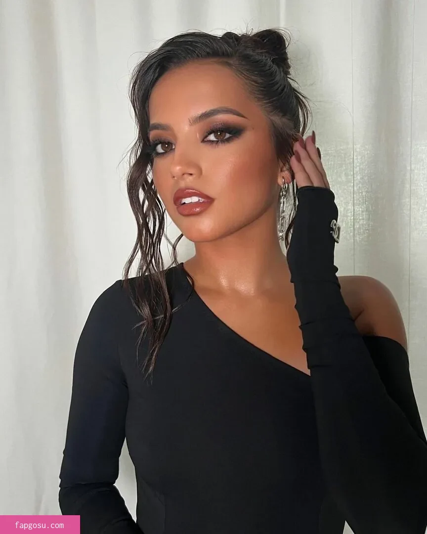Isabela Merced