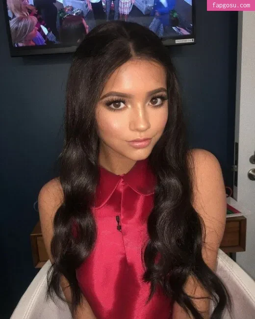 Isabela Merced
