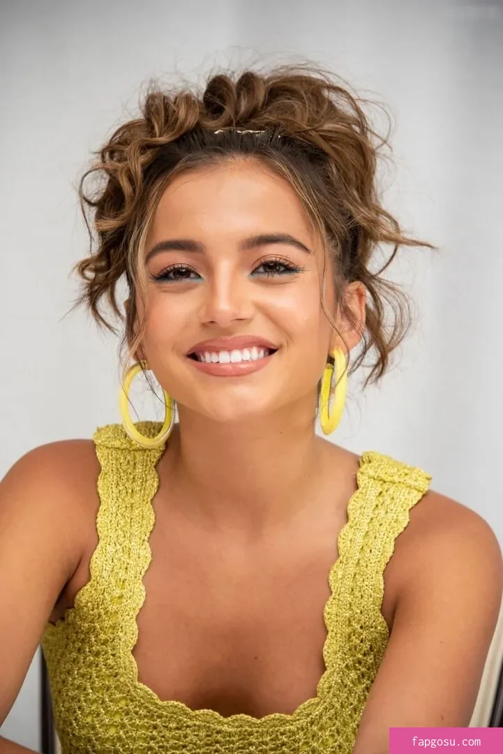 Isabela Merced