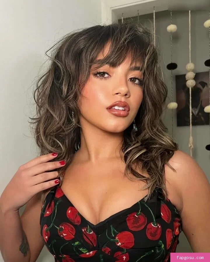 Isabela Merced