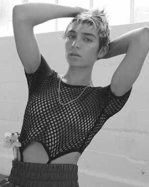 Izzi Rojas content