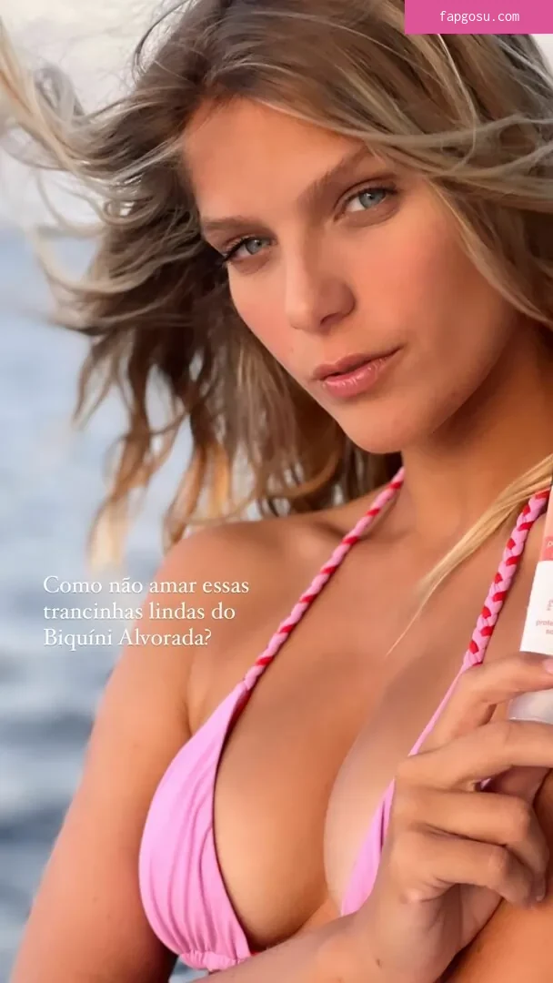 Isabella Santoni