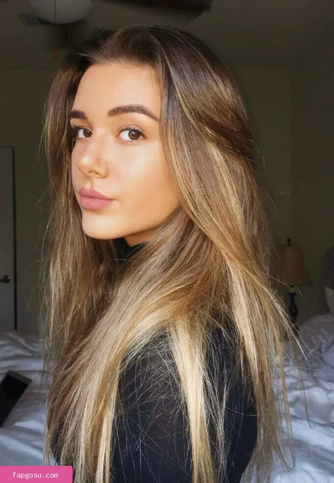 Isabella Stoisavljevic Zerpa