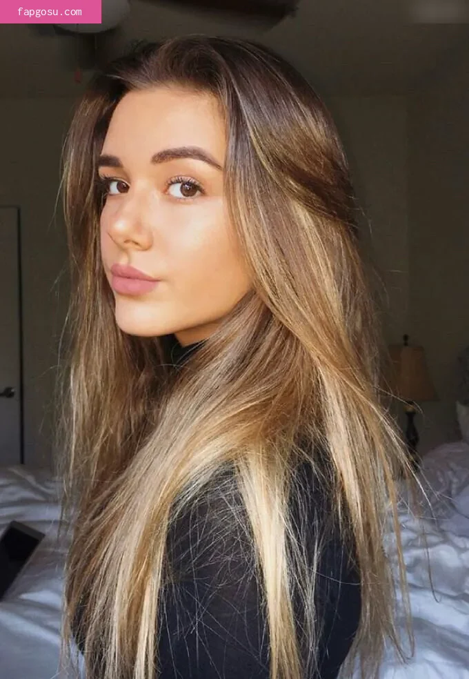 Isabella Stoisavljevic Zerpa
