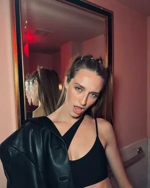 Isabelle Schilling content