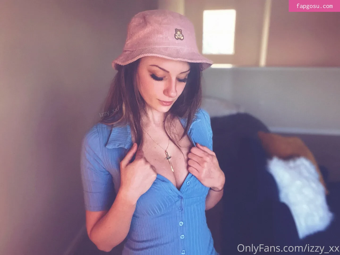Izzy_xx