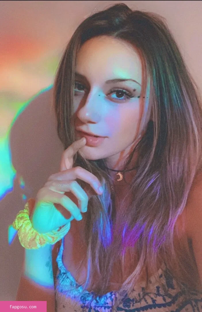 Izzy_xx