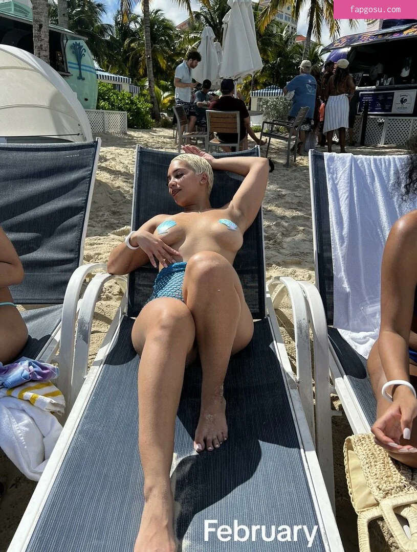 izzypaigee