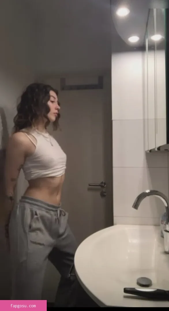 Janaxnell