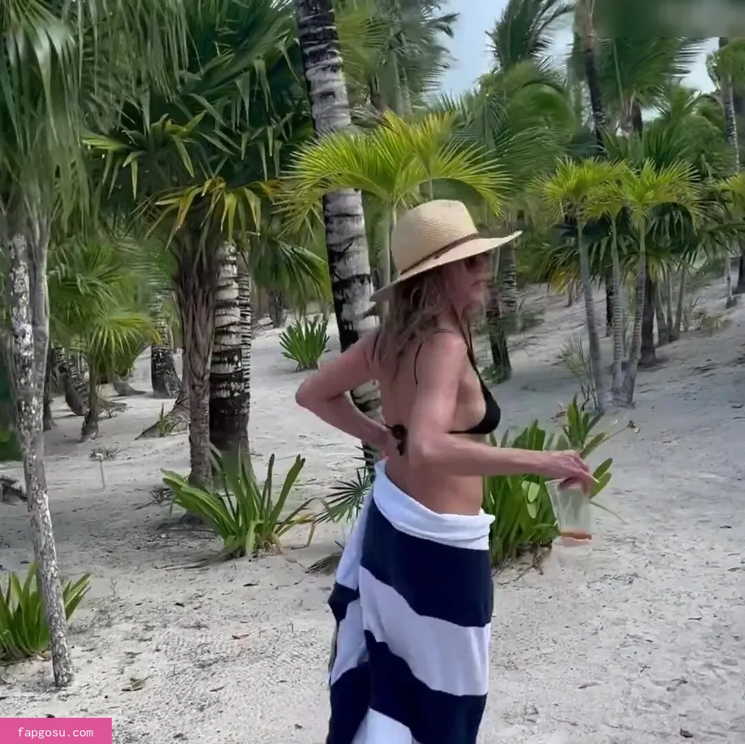 Jennifer Aniston