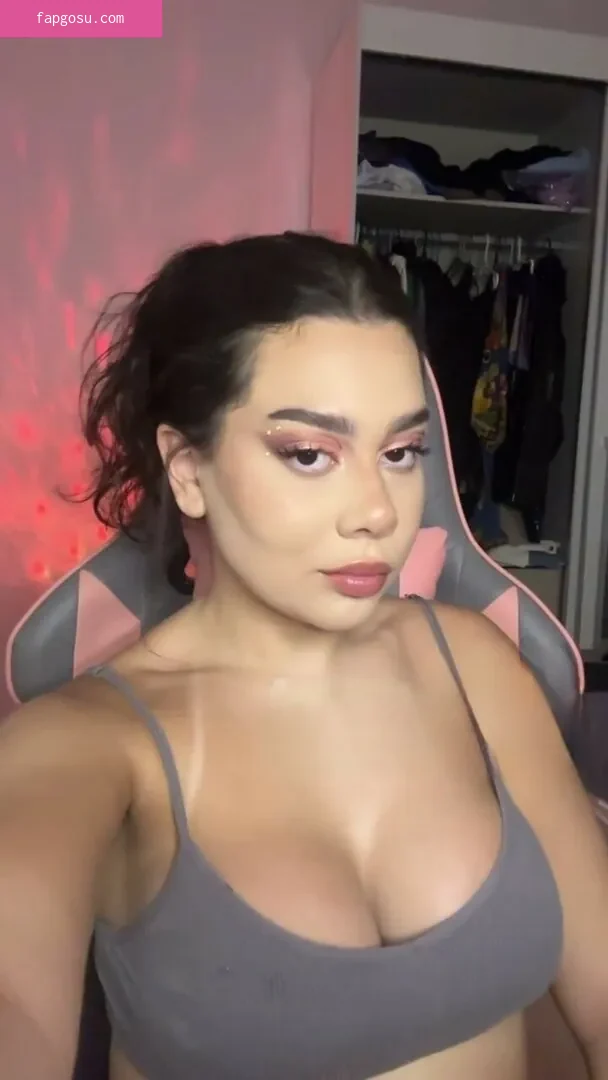 Julia Alvarenga
