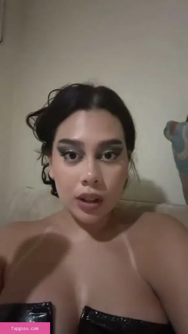 Julia Alvarenga