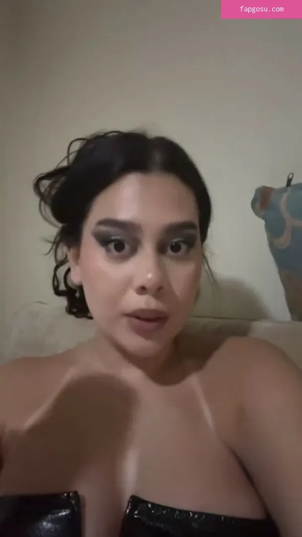 Julia Alvarenga