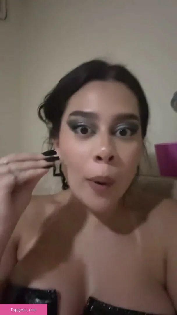 Julia Alvarenga