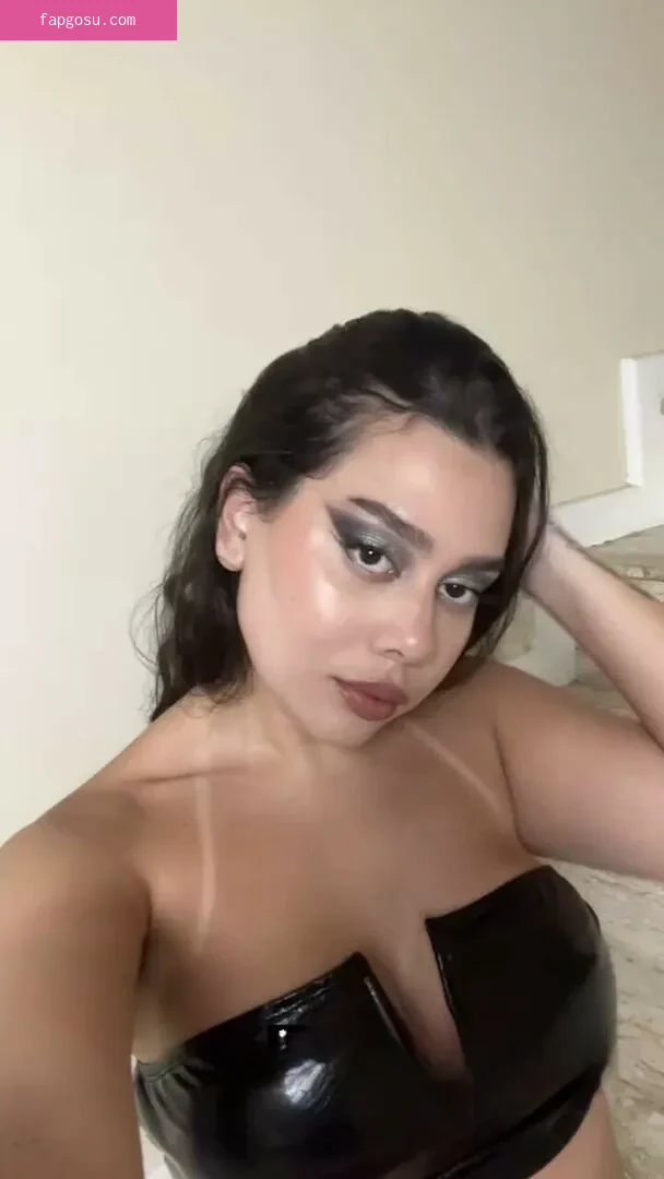Julia Alvarenga
