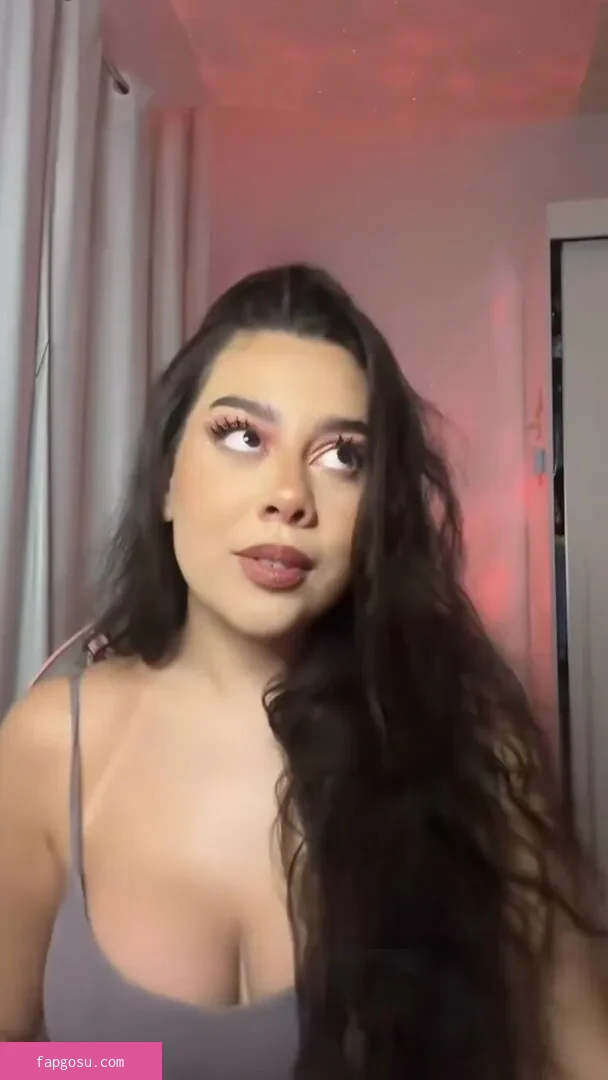 Julia Alvarenga