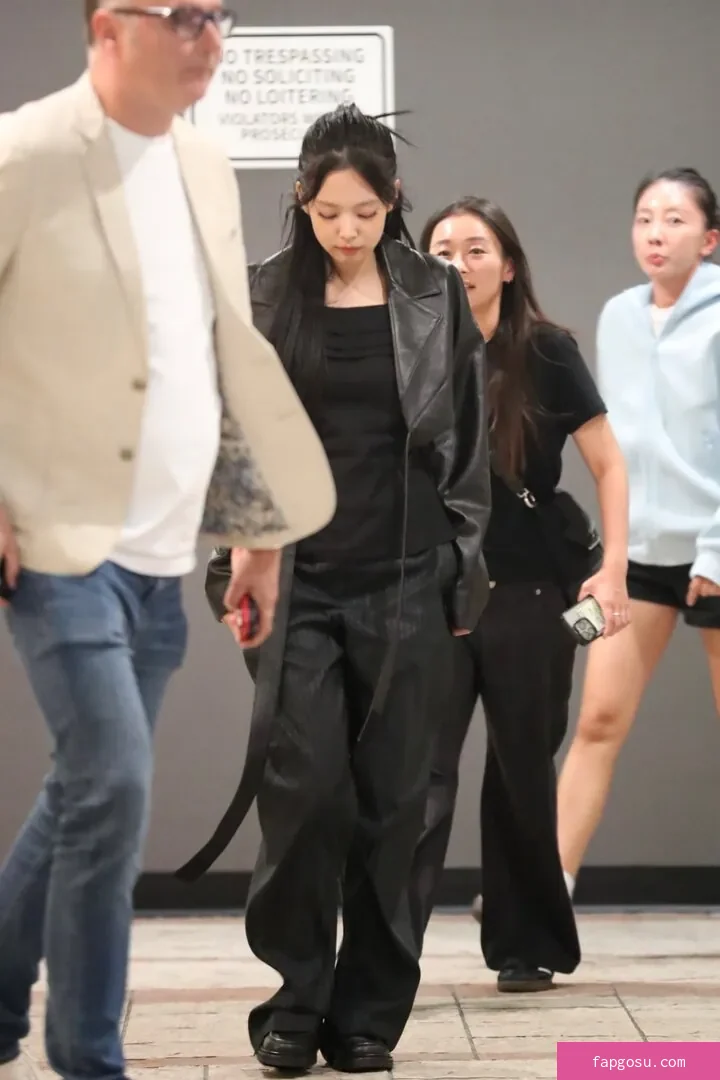 Jennie | BLΛƆKPIИK
