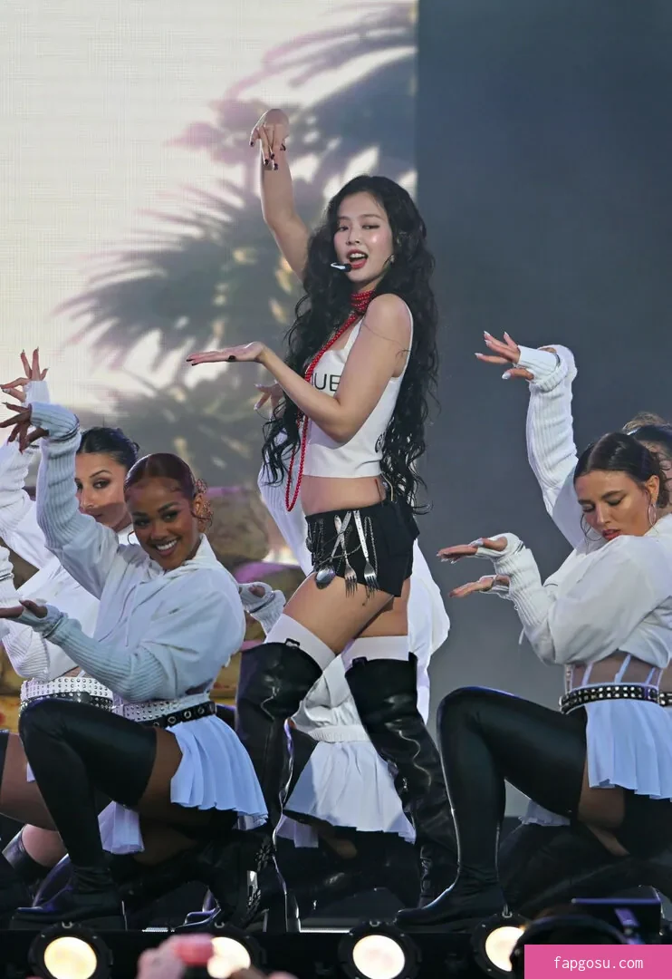 Jennie | BLΛƆKPIИK