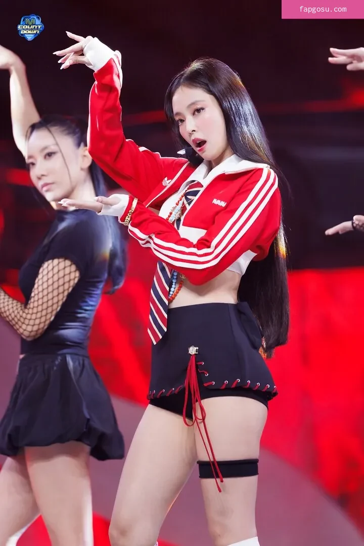 Jennie | BLΛƆKPIИK