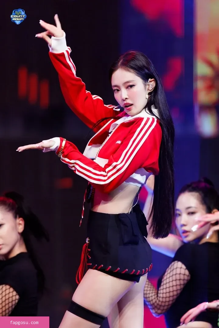 Jennie | BLΛƆKPIИK