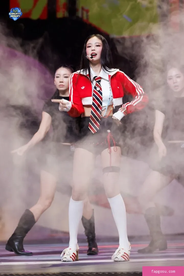 Jennie | BLΛƆKPIИK