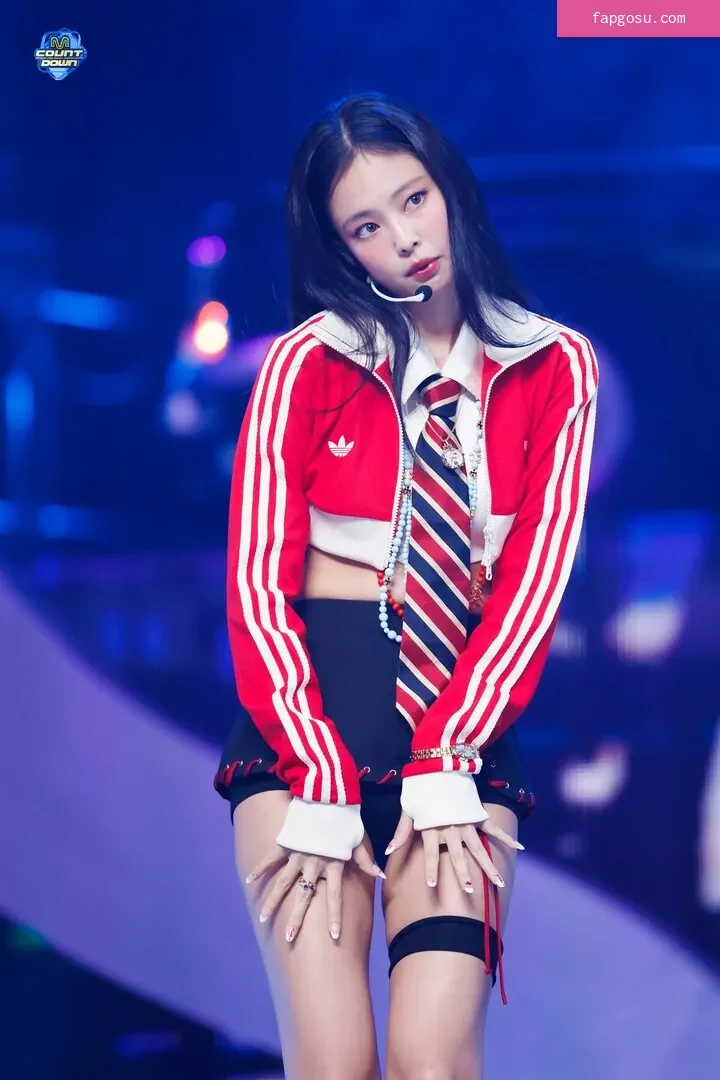Jennie | BLΛƆKPIИK