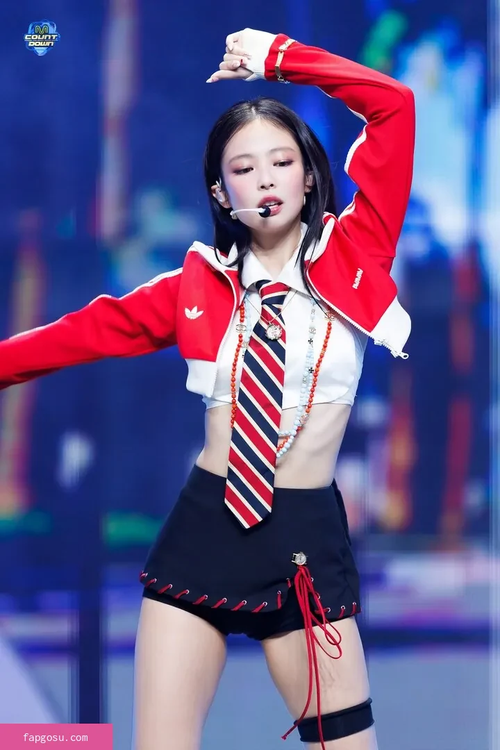 Jennie | BLΛƆKPIИK