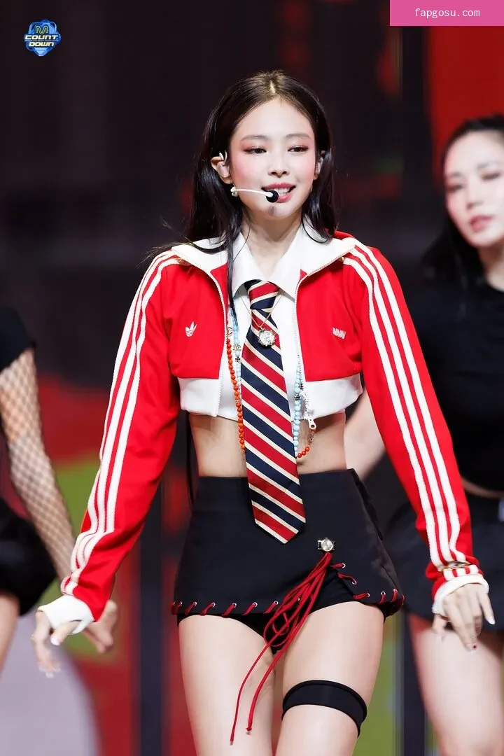 Jennie | BLΛƆKPIИK