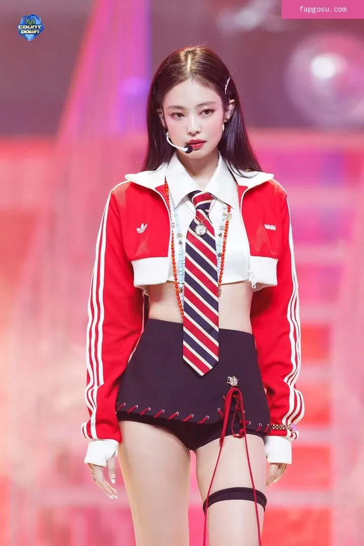 Jennie | BLΛƆKPIИK