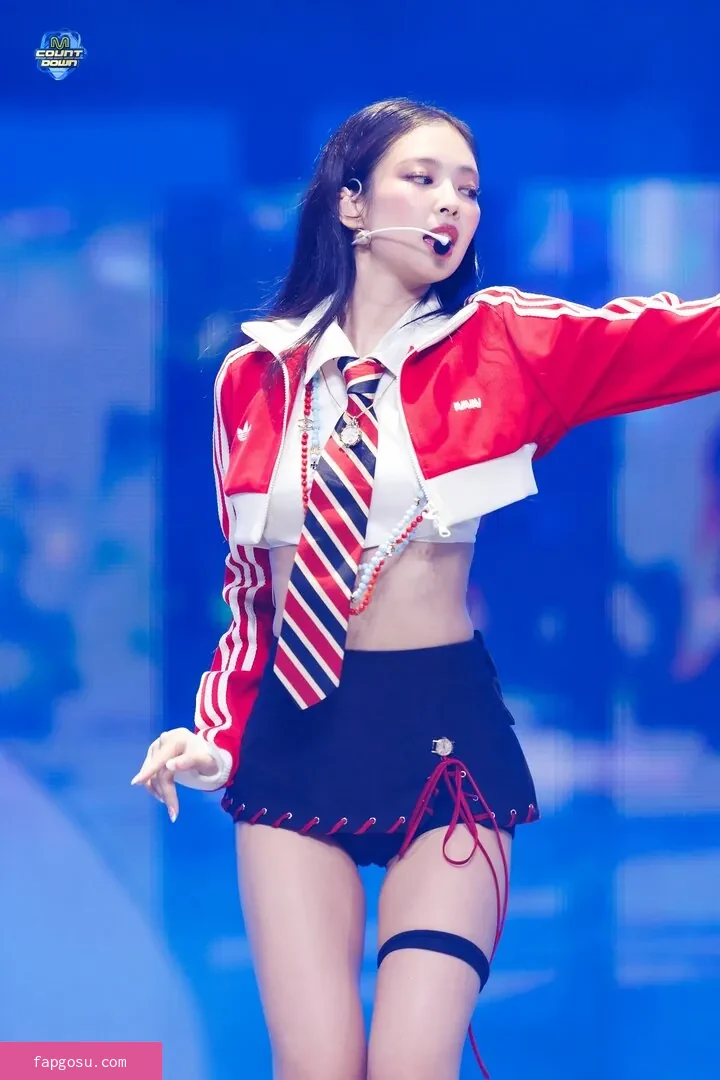 Jennie | BLΛƆKPIИK