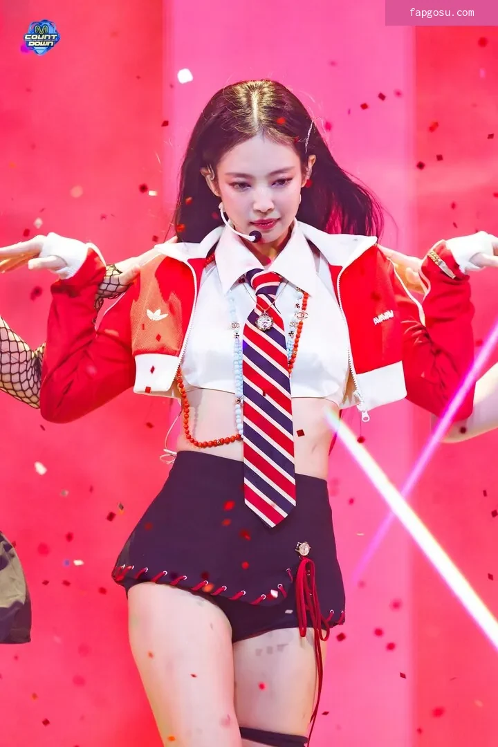 Jennie | BLΛƆKPIИK