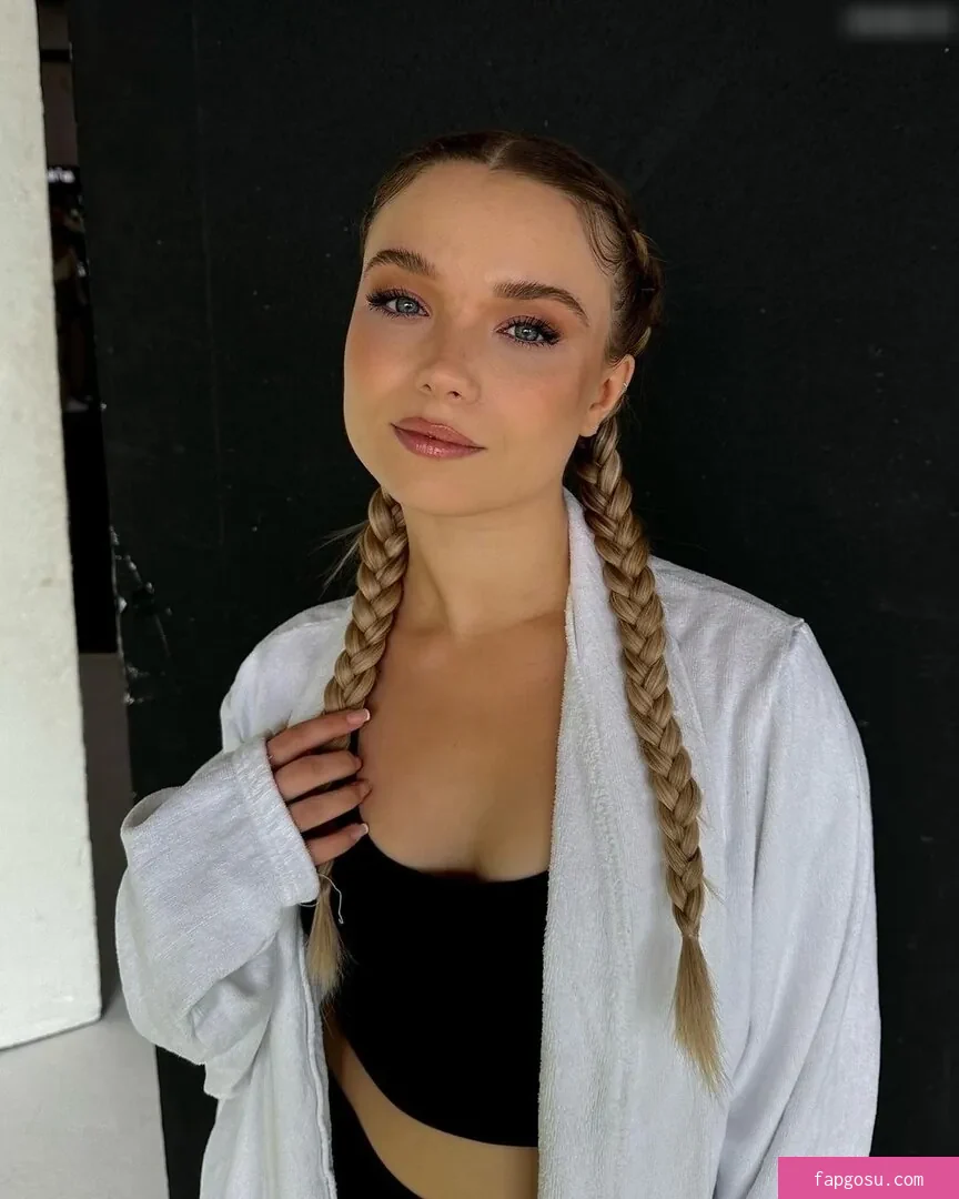 Julia Beautx