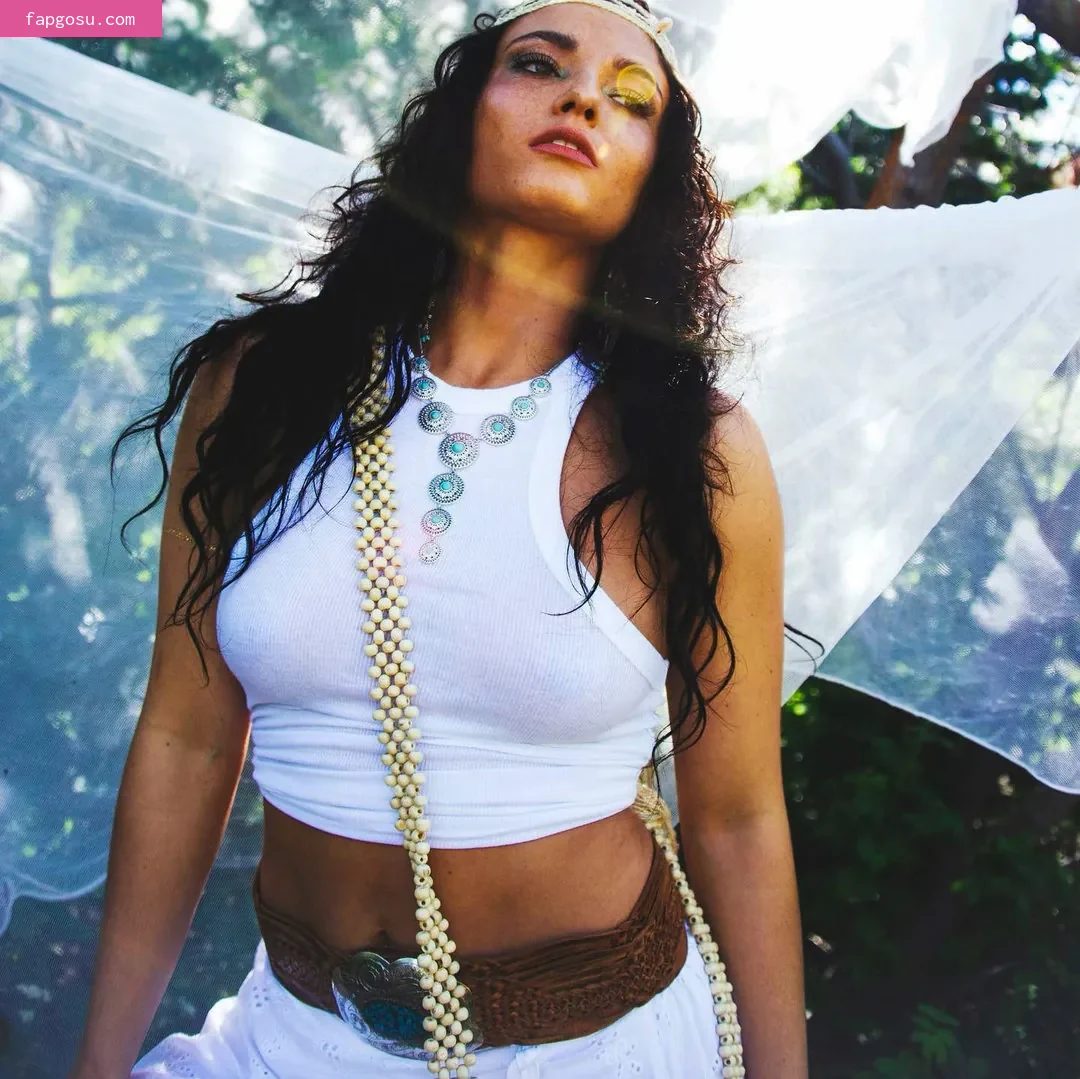 Jade Chynoweth #1-1