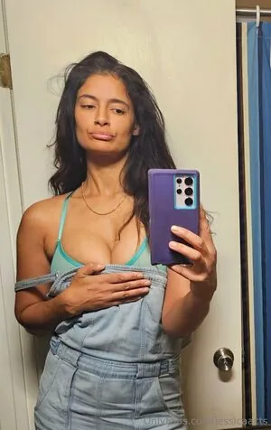 Jessica Clark content