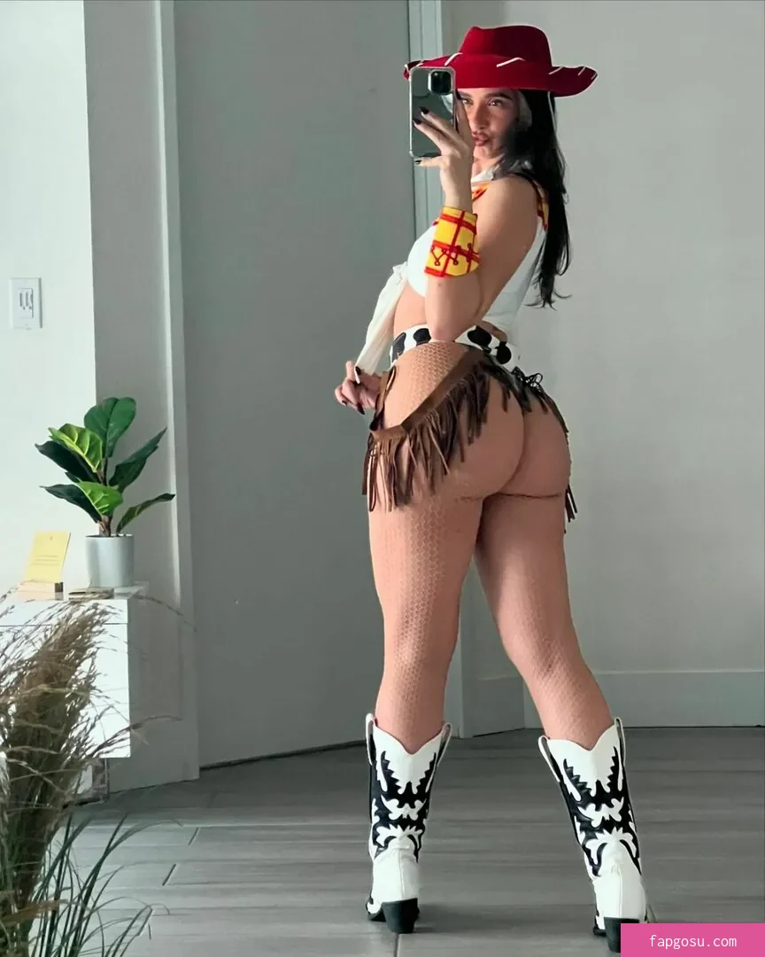 Jesenia Echeverria